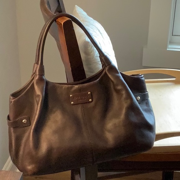 Kate Spade brown lightly pebbled shoulder bag. - Picture 3 of 5